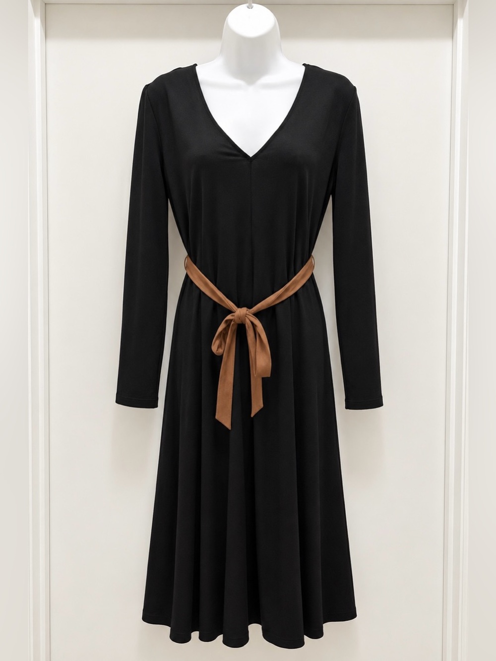 Zara Black V-Neck Long Sleeve Belted Midi Dress Size L NWOT